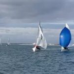 Lire la suite à propos de l’article Les voiliers s’affrontent dans la baie de Camargue : Match Racing en Occitanie